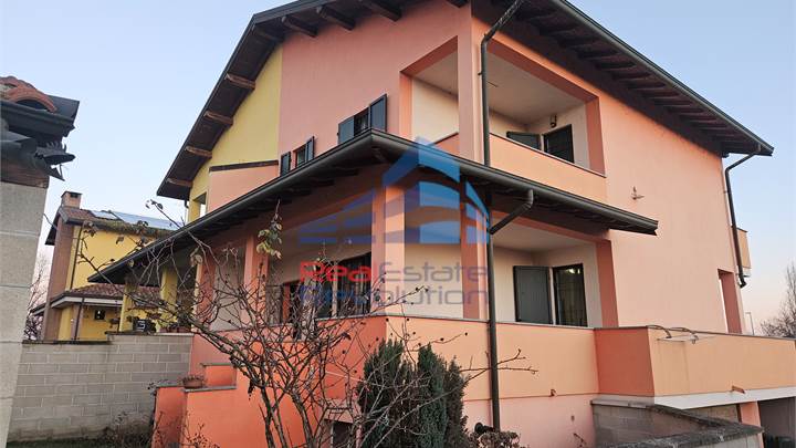 Reihenhaus zu verkauf in Cerano
