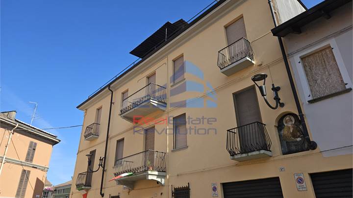 CARPIGNANO SESIA - DUE APPARTAMENTI CON TERRAZZO