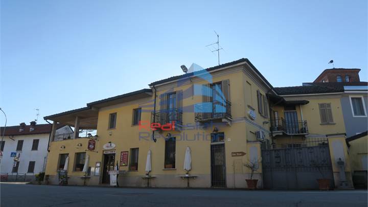 TORNACO VENDITA ATTIVITA' IN CENTRO