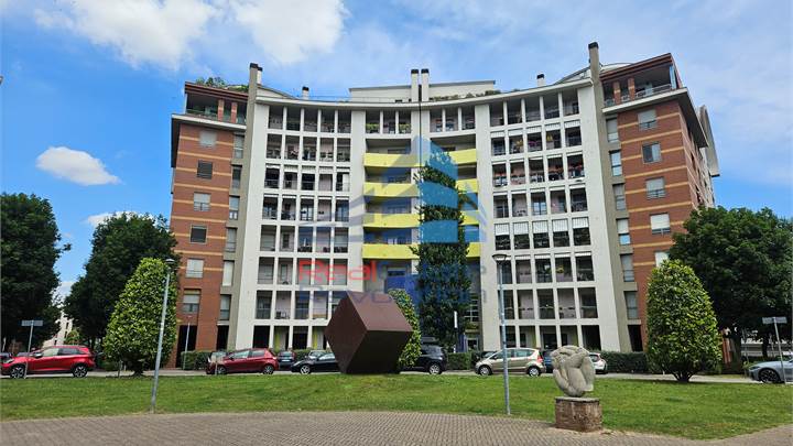 NOVARA – SAN PAOLO -TRILOCALE CON DOPPI SERVIZI, DUE TERRAZZINI E CANTINA