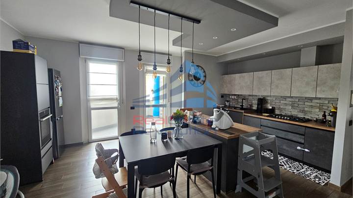Apartment في بيع a Novara